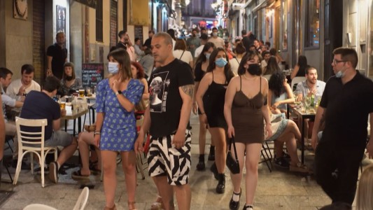 España endurece las restricciones contra el coronavirus