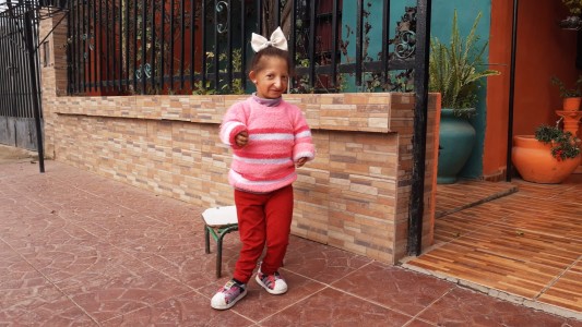 Golpe al corazón: Abril de 16 años, tiene discapacidad y fue víctima de un robo