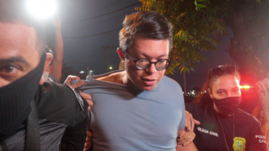 Mantienen prisión preventiva al DJ que golpeó salvajemente a su esposa con la hija de ambos en brazos