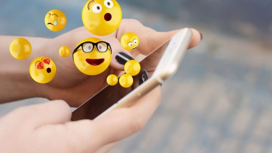 Día Mundial del Emoji o emoticón