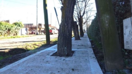 Insólitas veredas en Chascomús: ¿Por dónde pasan los peatones?