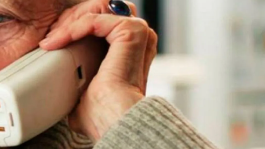 Engañaron a una anciana para despojarla de medio millón de pesos