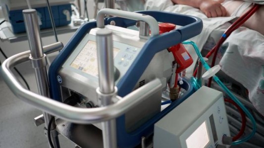 "Ya es tarde": el mensaje de una médica a pacientes de coronavirus graves que piden vacunarse