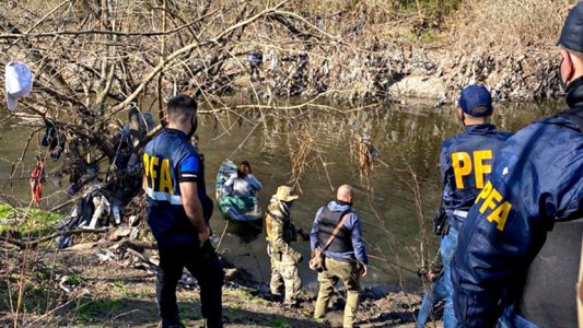 Desbaratan banda narco que usaba una tirolesa para cruzar drogas por sobre el río Matanza