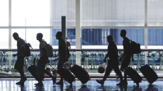 Los argentinos que lleguen a España tendrán que realizar al menos siete días de cuarentena