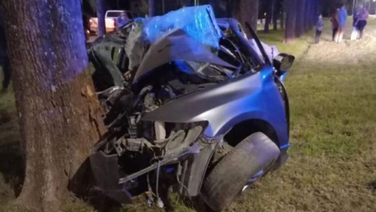 Choque fatal en Santa Fe: tres personas murieron tras impactar un auto contra un árbol