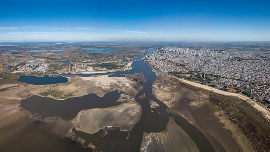 Bajante del Paraná: Decretan la emergencia hídrica por 180 días