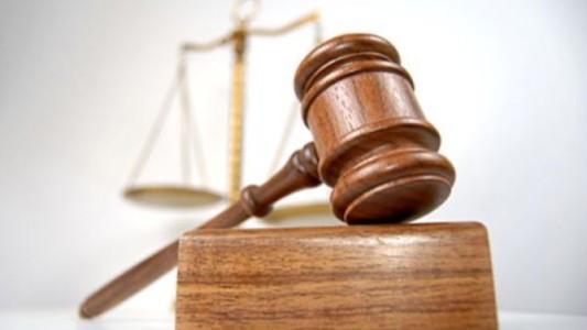 Deberá indemnizar a su exesposa, porque ella no pudo ejercer la profesión para cuidar a los hijos