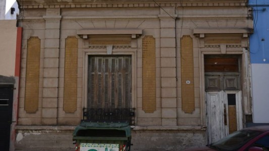 Escapó de una red de trata manejada por su padre y denunció crímenes y sepulturas ilegales