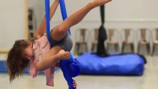 Nena de 8 años murió asfixiada cuando practicaba con una tela de acrobacias