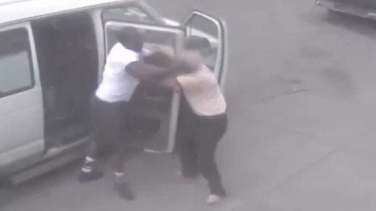 Anciano recibe violenta golpiza por resistirse a un robo