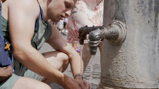 Tremenda ola de calor en Italia registra temperaturas de 47 grados