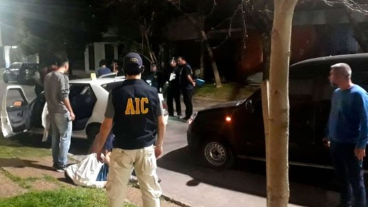 Dos policías fueron condenados por eludir una investigación a cambio de dinero