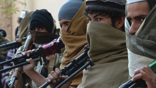 Afganistán por dentro: qué comparten y en qué se diferencian Al Qaeda, ISIS y los talibanes