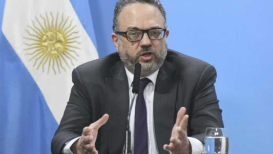 Kulfas no cree posible que se pueda reducir la jornada laboral