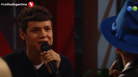 Santi del Team Lali cumplió su sueño y cantó a dúo con Abel Pintos