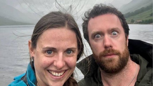 Se sacaron una selfie romántica sin saber lo cerca que estuvieron de la muerte