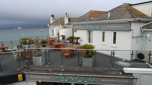 Un niño afgano refugiado en Reino Unido perdió la vida al caer por la ventana del hotel