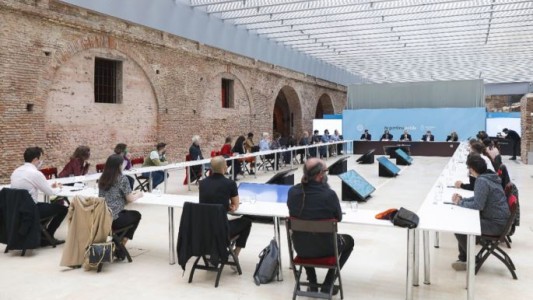 Alberto Fernández: "Los científicos iluminaron la pandemia en un momento muy oscuro para el mundo"