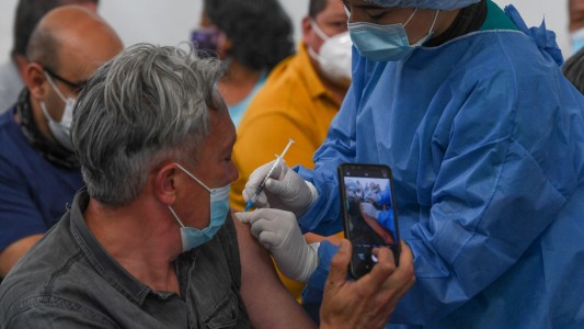 La variante mu fue la causante de la ola de coronavirus más mortífera de Colombia