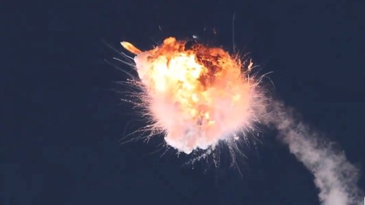 Así explotó en el aire el cohete de Firefly Aerospace durante su primer lanzamiento