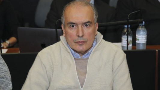 José López quiere que le faciliten una urna para poder votar