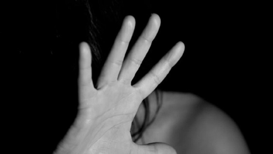 Horror: Detienen a sujeto acusado de violar y embarazar a su hija de 14 años con discapacidad