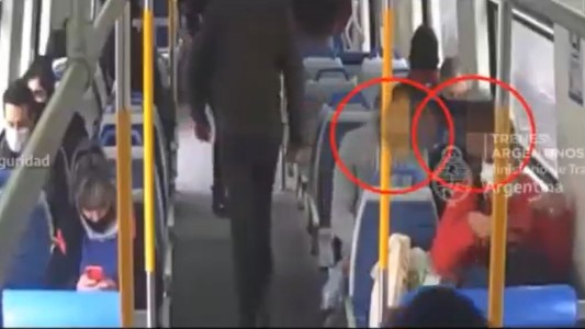 Terminaron detenidos por hablar de un robo delante un policía que viajaba en el mismo tren