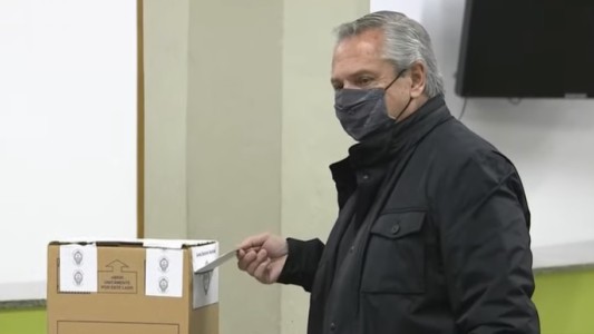 El Presidente votó temprano