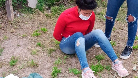 La brutal amenaza de una joven tras prender fuego a una mamá y su bebé: "Te voy a prender fuego, a vos y a tu pibito"