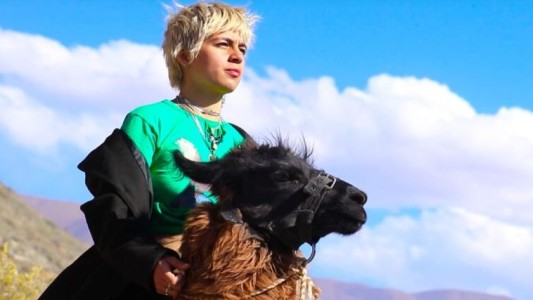 Presentan "Mujer en Llamas", cuya recaudación será destinada a un albergue para mujeres víctimas de violencia