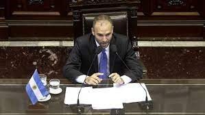 Guzmán expondrá sobre Presupuesto luego que se difundan los anuncios económicos