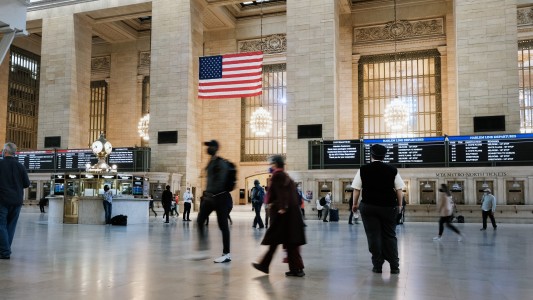 EE.UU no aceptará el ingreso de extranjeros que estén vacunados con Sputnik V