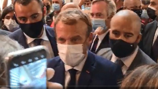 Macron recibió un huevazo en un congreso sobre hostelería en Francia