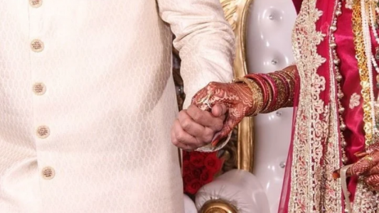 Le pidió el divorcio a su mujer porque no se bañaba todos los días