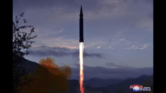 Corea del Norte asegura haber probado un misil hipersónico
