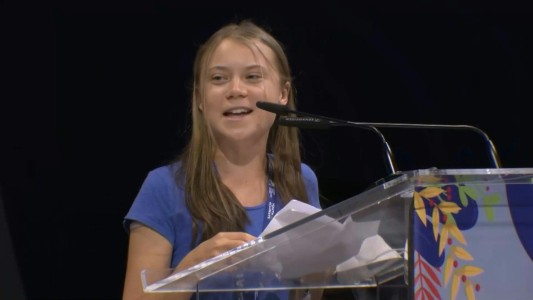"Bla, bla, bla": Greta Thunberg se burla de las promesas de los gobernantes