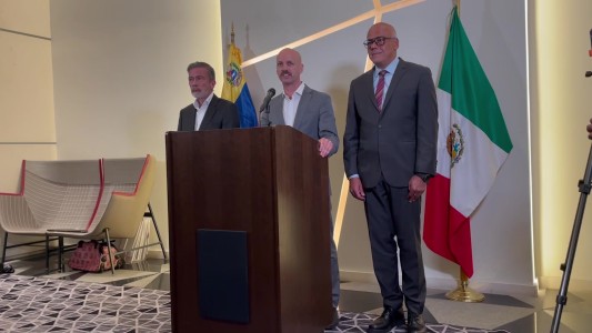 Gobierno y oposición de Venezuela acercaron posiciones en diálogo en México