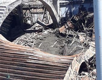Se derrumbó una parte de la nueva tribuna de Ferro