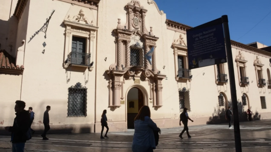 Preocupa a comunidad educativa del Montserrat los robos de celulares