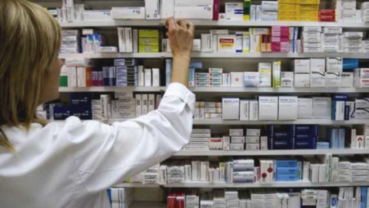 Los precios de medicamentos aumentan muy por encima de la inflación, advierten prepagas