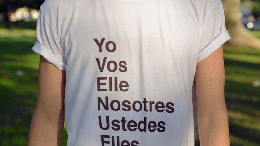 La RAE volvió a rechazar el lenguaje inclusivo: "No supone discriminación sexista alguna"