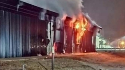 La Justicia Federal investigará los ataques incendiarios a sedes de Vialidad y Turismo en Río Negro