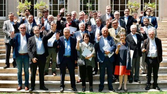 Personalidades de Chile ratifican apoyo a la Argentina por Malvinas