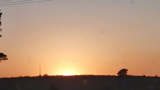 Cálido, ascenso temperatura, máxima 32°