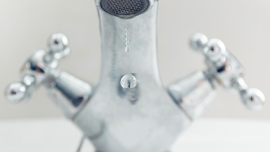 ¿Cómo detectar una pérdida de agua en casa?
