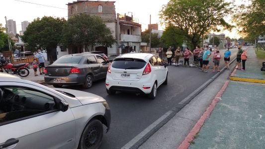 Vecinos reclaman respuestas y soluciones lo antes posible