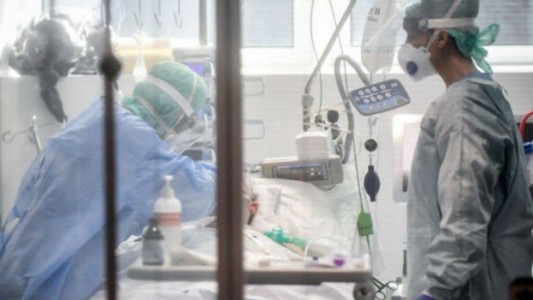 Un antidepresivo reduce hospitalizaciones de pacientes con covid con mayor riesgo, según estudio