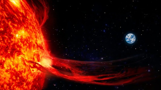 Alertan sobre la inminente llegada de una tormenta solar geomagnética