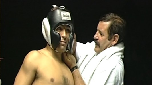 El día que Maradona se subió al ring para enfrentar al campeón mundial Santos Laciar